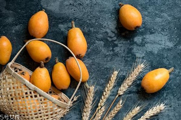 吃枇杷對(duì)人體的好處 吃枇杷的注意事項(xiàng) 吃枇杷對(duì)人體的好處 吃枇杷的注意事項(xiàng)