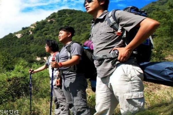 爬山腿疼怎么快速緩解 爬山后腿疼最快的恢復(fù)法 爬山腿疼怎么快速緩解 爬山后腿疼最快的恢復(fù)法