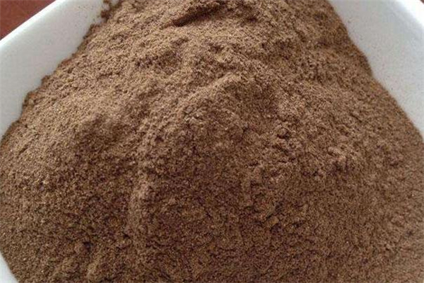 丹參粉的功效與作用 丹參粉的禁忌 丹參粉的功效與作用 丹參粉的禁忌