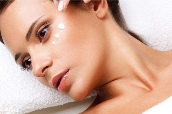 閉口是怎么形成的 閉口會(huì)慢慢自己消失嗎 閉口是怎么形成的 閉口會(huì)慢慢自己消失嗎