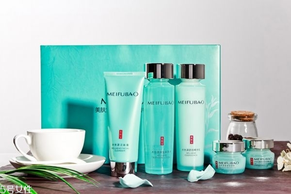 美膚寶水乳套裝怎么樣 美膚寶水份源適合膚質(zhì) 美膚寶水乳套裝怎么樣 美膚寶水份源適合膚質(zhì)