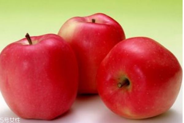 一天中什么時候吃蘋果最好 蘋果有什么功效呢 一天中什么時候吃蘋果最好 蘋果有什么功效呢