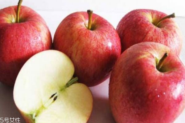 一天中什么時候吃蘋果最好 蘋果有什么功效呢 一天中什么時候吃蘋果最好 蘋果有什么功效呢