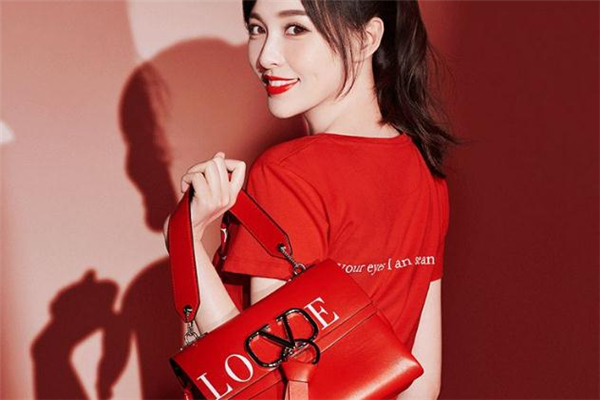 2019華倫天奴七夕限定包包多少錢 valentino七夕限定 2019華倫天奴七夕限定包包多少錢 valentino七夕限定