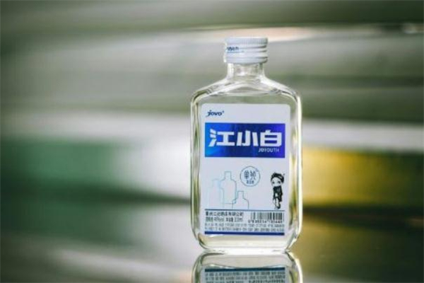 江小白喝多少會(huì)醉 江小白后勁大嗎 江小白喝多少會(huì)醉 江小白后勁大嗎