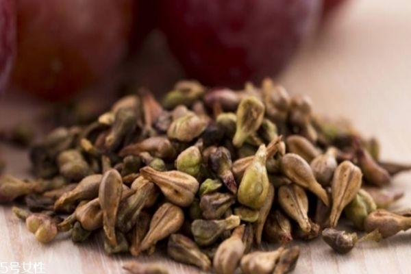 葡萄和提子的區(qū)別 多吃葡萄的好處 葡萄和提子的區(qū)別 多吃葡萄的好處