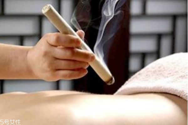 艾灸貼的功效是什么 艾灸貼可以天天貼嗎 艾灸貼的功效是什么 艾灸貼可以天天貼嗎