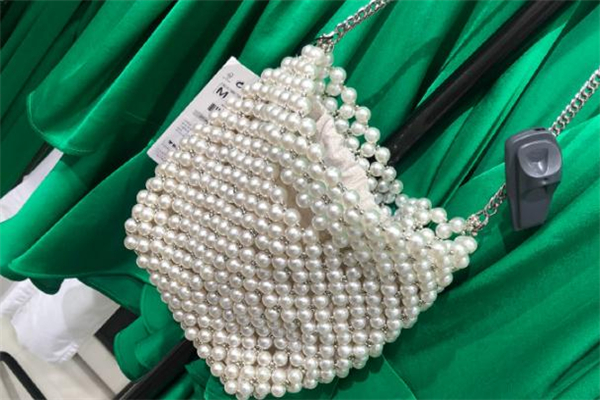 zara珍珠包多少錢(qián) zara珍珠包專(zhuān)柜價(jià)格 zara珍珠包多少錢(qián) zara珍珠包專(zhuān)柜價(jià)格