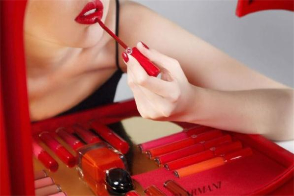 2019阿瑪尼七夕限定禮盒多少錢 阿瑪尼七夕唇釉色號(hào) 2019阿瑪尼七夕限定禮盒多少錢 阿瑪尼七夕唇釉色號(hào)