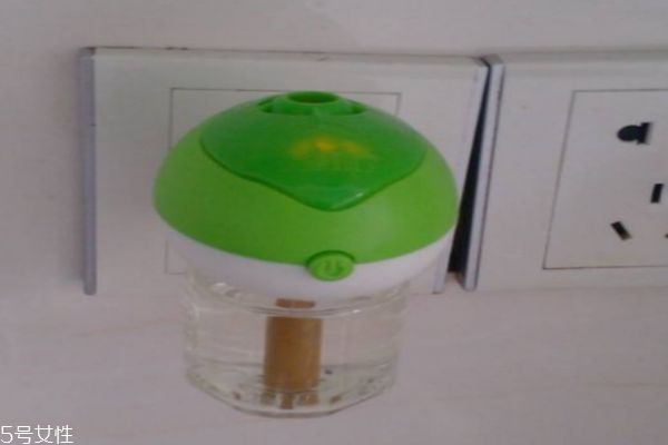 普通蚊香和電蚊香液的區(qū)別是什么 電蚊香液的功效 普通蚊香和電蚊香液的區(qū)別是什么 電蚊香液的功效