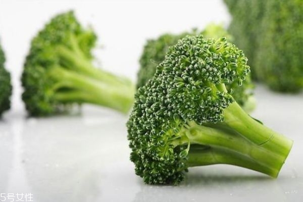 吃西蘭花有什么好處 西蘭花熱量 吃西蘭花有什么好處 西蘭花熱量