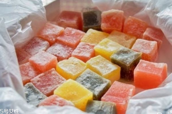 糖類的功效是什么 多吃糖好嗎 糖類的功效是什么 多吃糖好嗎