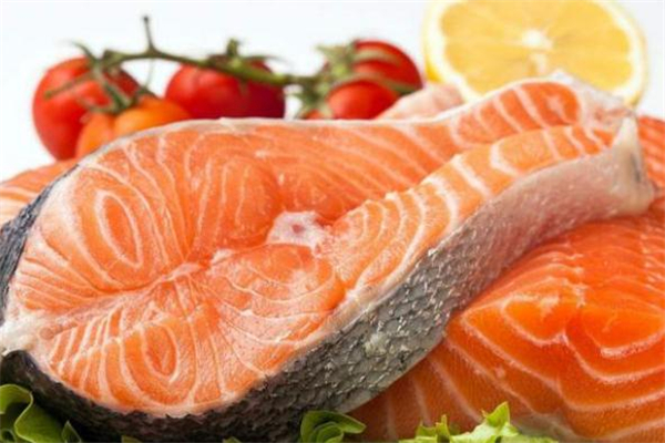 三文魚要洗嗎 超市買的三文魚可以直接吃嗎 三文魚要洗嗎 超市買的三文魚可以直接吃嗎