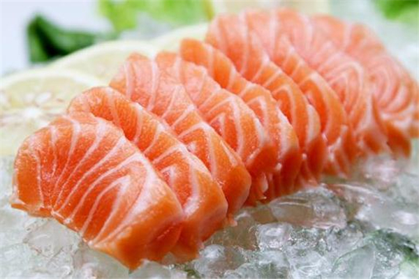 三文魚要洗嗎 超市買的三文魚可以直接吃嗎 三文魚要洗嗎 超市買的三文魚可以直接吃嗎