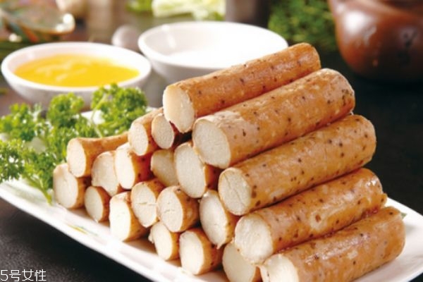 胡蘿卜有什么功效 什么人群不適合吃胡蘿卜 胡蘿卜有什么功效 什么人群不適合吃胡蘿卜