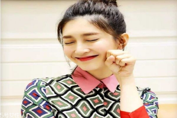 為什么女生喜歡向愛的人撒嬌呢 女生撒嬌的常見幾種表現(xiàn) 為什么女生喜歡向愛的人撒嬌呢 女生撒嬌的常見幾種表現(xiàn)