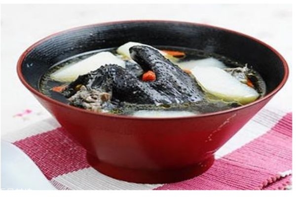 烏雞有什么功效 烏雞常見的幾種做法 烏雞有什么功效 烏雞常見的幾種做法