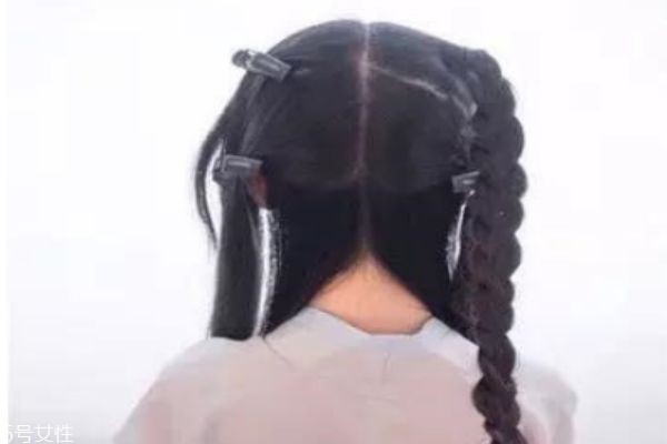 短發(fā)古裝發(fā)型簡(jiǎn)單扎法 古風(fēng)發(fā)型教程