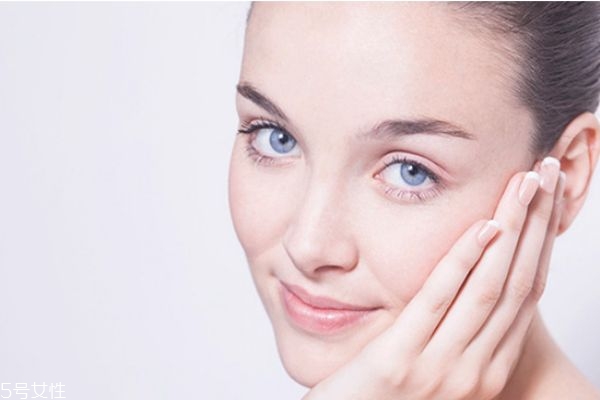 煙酰胺是變黑后才白嗎 煙酰胺使用后皮膚變黑嗎 煙酰胺是變黑后才白嗎 煙酰胺使用后皮膚變黑嗎