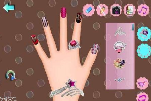 有什么適合夏季的指甲油顏色呢 指甲的形狀有哪些呢 有什么適合夏季的指甲油顏色呢 指甲的形狀有哪些呢