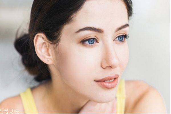 煙酰胺是變黑后才白嗎 煙酰胺使用后皮膚變黑嗎 煙酰胺是變黑后才白嗎 煙酰胺使用后皮膚變黑嗎