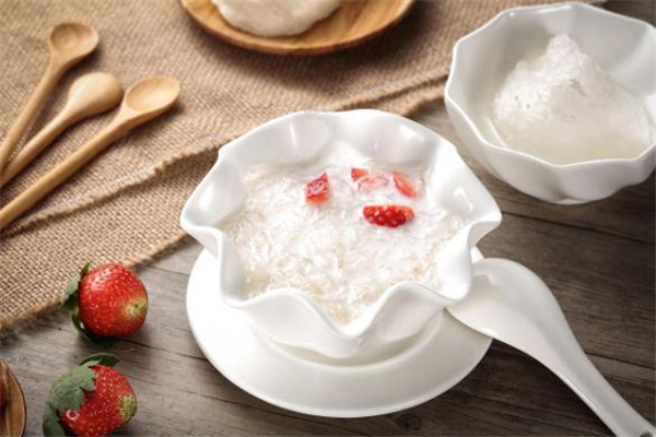 燕窩什么季節(jié)吃最好 夏天吃燕窩會(huì)上火嗎 燕窩什么季節(jié)吃最好 夏天吃燕窩會(huì)上火嗎