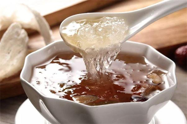 燕窩什么季節(jié)吃最好 夏天吃燕窩會(huì)上火嗎 燕窩什么季節(jié)吃最好 夏天吃燕窩會(huì)上火嗎