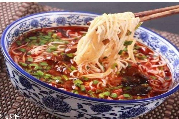 臊子面是哪里的特產呢 如何制作臊子面呢