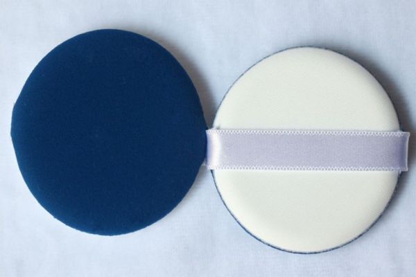 硅膠粉撲怎么涂粉底 硅膠粉撲涂粉底注意事項(xiàng)