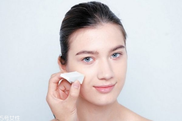 美妝蛋和化妝海綿哪個(gè)好用 美妝蛋好用還是化妝海綿好用 美妝蛋和化妝海綿哪個(gè)好用 美妝蛋好用還是化妝海綿好用