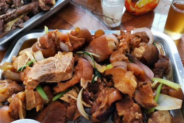 狗肉和羊肉能一起吃嗎 狗肉和羊肉哪個更補腎 狗肉和羊肉能一起吃嗎 狗肉和羊肉哪個更補腎