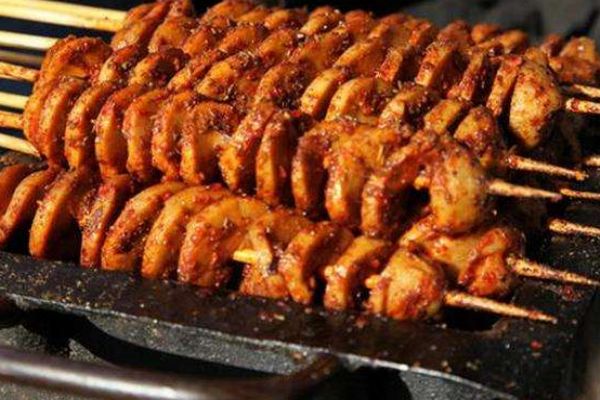 面筋是用什么材料做的呢 面筋吃多了會(huì)對(duì)人體有害嗎