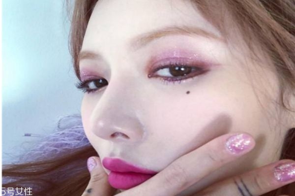 泫雅紫色妝容教程 金泫雅ins最新妝容 泫雅紫色妝容教程 金泫雅ins最新妝容