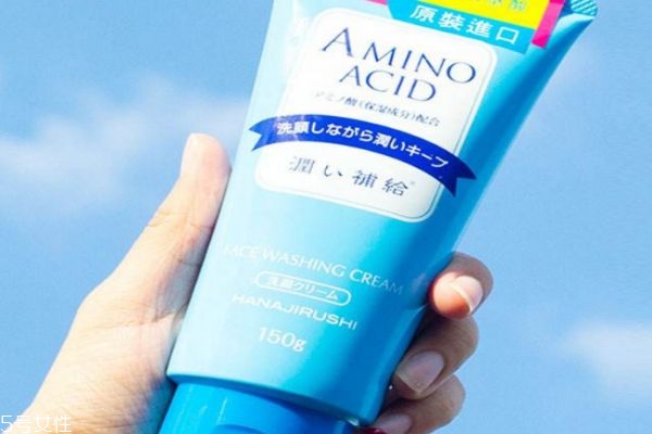 花印洗面奶是皂基嗎 花印洗面奶適合什么膚質(zhì) 花印洗面奶是皂基嗎 花印洗面奶適合什么膚質(zhì)