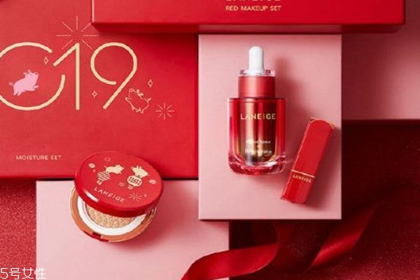 2019豬年限定彩妝產(chǎn)品哪款好 這些豬年限定款再不買(mǎi)就晚了 2019豬年限定彩妝產(chǎn)品哪款好 這些豬年限定款再不買(mǎi)就晚了