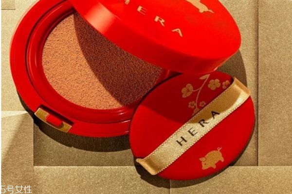 2019豬年限定彩妝產(chǎn)品哪款好 這些豬年限定款再不買(mǎi)就晚了 2019豬年限定彩妝產(chǎn)品哪款好 這些豬年限定款再不買(mǎi)就晚了