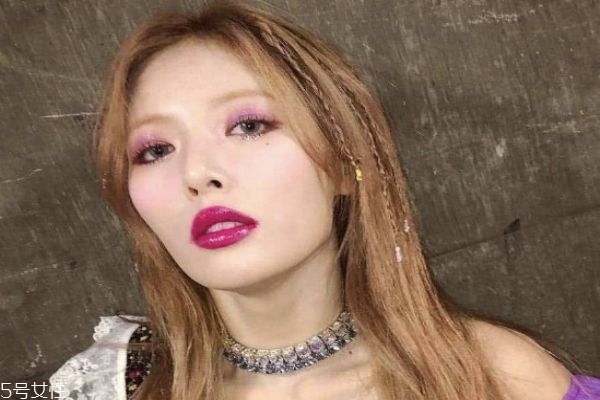 泫雅紫色妝容教程 金泫雅ins最新妝容 泫雅紫色妝容教程 金泫雅ins最新妝容