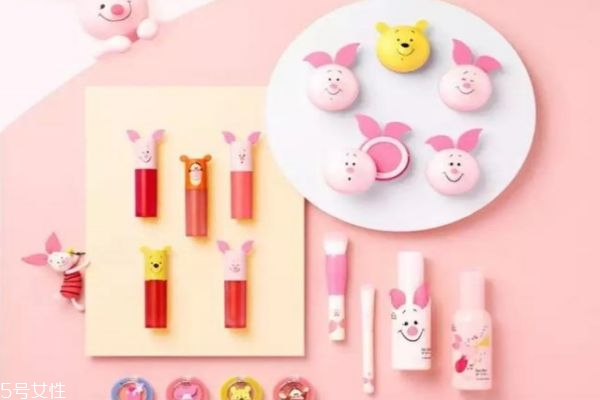 2019豬年限定彩妝產(chǎn)品哪款好 這些豬年限定款再不買(mǎi)就晚了 2019豬年限定彩妝產(chǎn)品哪款好 這些豬年限定款再不買(mǎi)就晚了