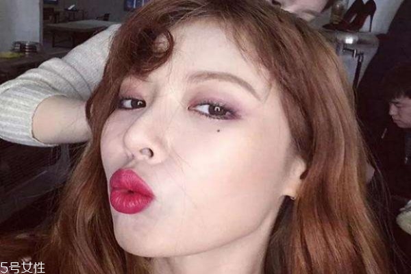 泫雅紫色妝容教程 金泫雅ins最新妝容 泫雅紫色妝容教程 金泫雅ins最新妝容