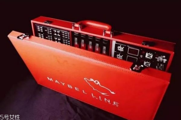 2019豬年限定彩妝產(chǎn)品哪款好 這些豬年限定款再不買(mǎi)就晚了 2019豬年限定彩妝產(chǎn)品哪款好 這些豬年限定款再不買(mǎi)就晚了