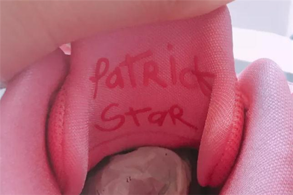 耐克歐文5海綿寶寶開箱測評 kyrie5海綿寶寶派大星實(shí)物