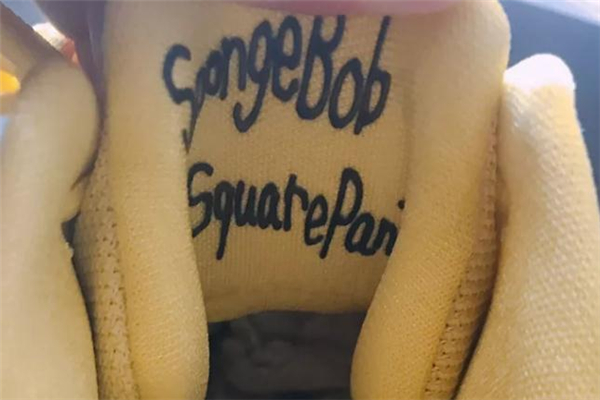 耐克歐文5海綿寶寶開箱測評 kyrie5海綿寶寶派大星實(shí)物