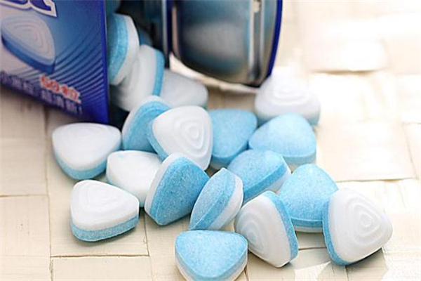 薄荷糖加可樂(lè)還能喝嗎 薄荷糖加可樂(lè)為什么會(huì)爆炸 薄荷糖加可樂(lè)還能喝嗎 薄荷糖加可樂(lè)為什么會(huì)爆炸