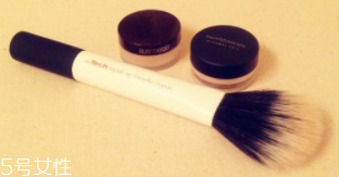 散粉刷怎么挑選？三種材質(zhì)各有優(yōu)點