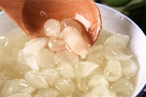 皂角米和燕窩可以一起燉嗎 皂角米和燕窩的做法 皂角米和燕窩可以一起燉嗎 皂角米和燕窩的做法