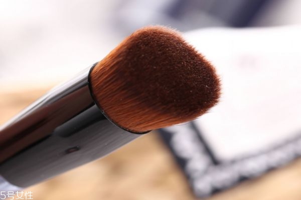 粉底刷哪個(gè)牌子好用 最好用的粉底刷推薦 粉底刷哪個(gè)牌子好用 最好用的粉底刷推薦