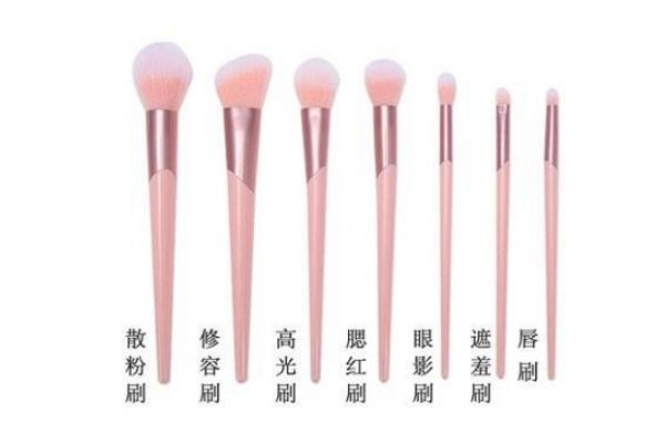 高光刷和腮紅刷一樣嗎 腮紅刷可以當(dāng)高光刷么 高光刷和腮紅刷一樣嗎 腮紅刷可以當(dāng)高光刷么