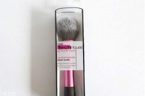 什么牌子的腮紅刷好 好用的腮紅刷推薦 什么牌子的腮紅刷好 好用的腮紅刷推薦