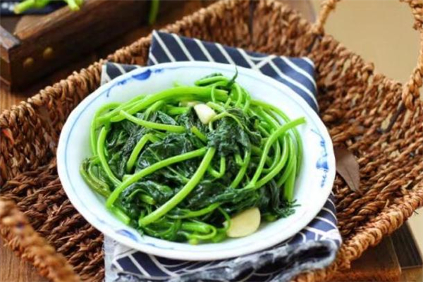 紅薯葉沒(méi)熟能吃嗎 紅薯葉沒(méi)炒熟會(huì)中毒嗎