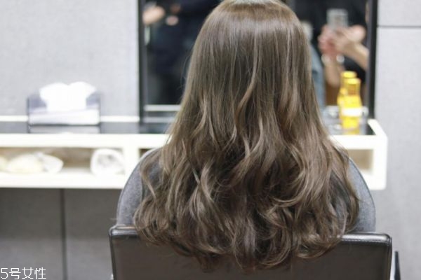 造型燙多少錢 造型燙打理技巧 造型燙多少錢 造型燙打理技巧